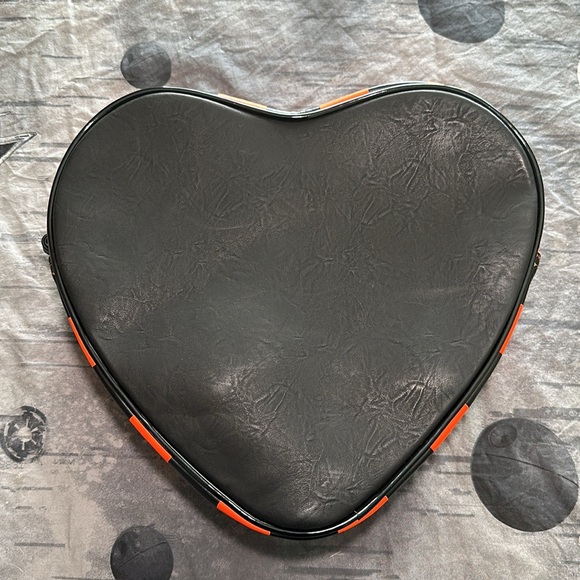BNWOT LOVE PAIN AND STITCHES OG PUMPKIN KULT SPIDERWEB HEART CROSSBODY - Picture 3 of 8